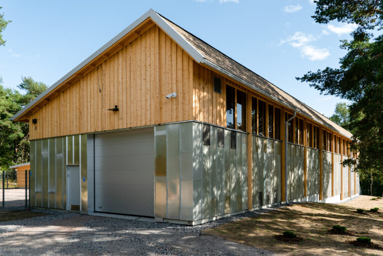 Closing loops – varastorakennus